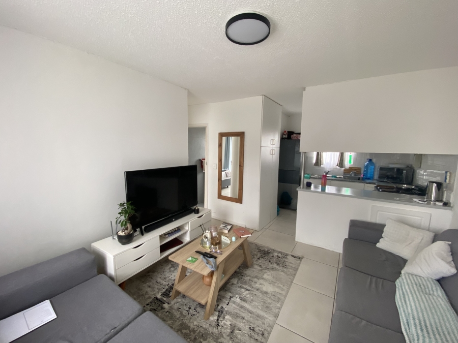 To Let 2 Bedroom Property for Rent in Muizenberg Western Cape